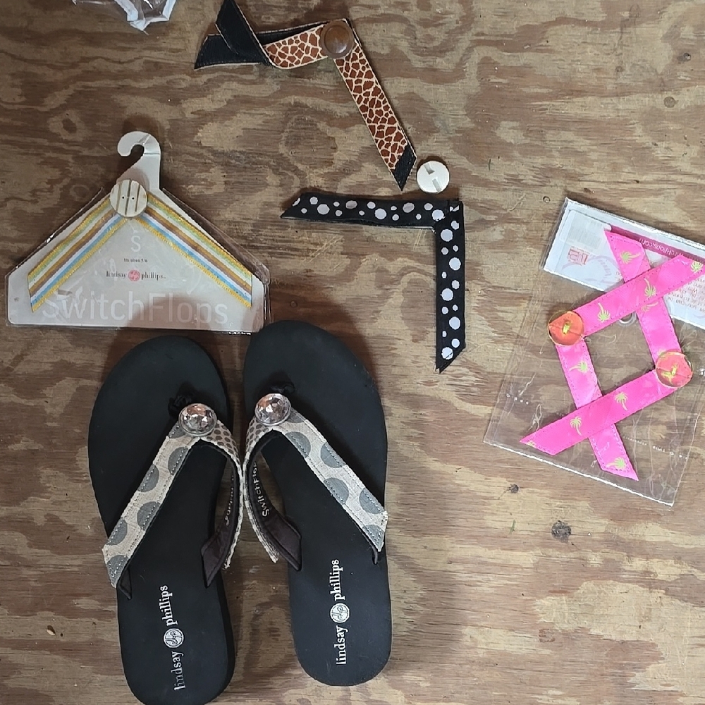 Lindsay Phillips Womans Flip Flops with Interchangeable Straps - Black and Beige
